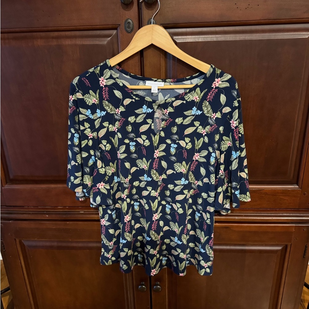 Charter Club navy print top with bell sleeves. Size Large.